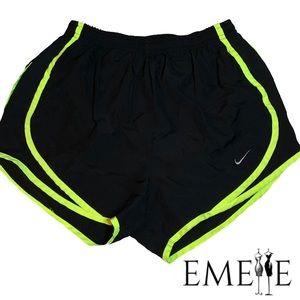Women's Nike Dry Tempo Running Shorts XS
